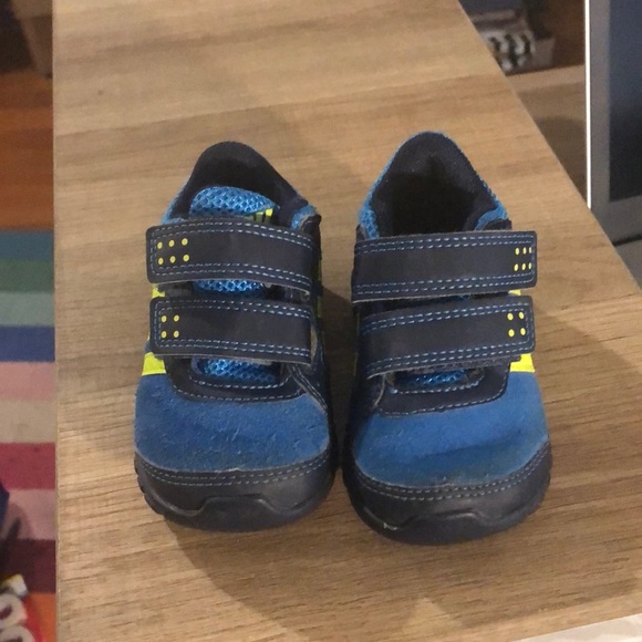 Adidas Sneakers - Picture 1 of 7
